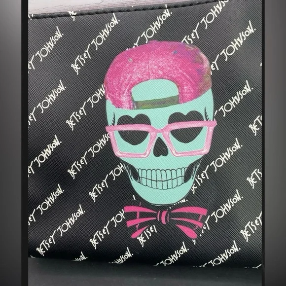 Betsey Johnson Pink&Mint Skull Clutch.NWOT - See Pics for Details- 2 Minor Flaws - Picture 2 of 13